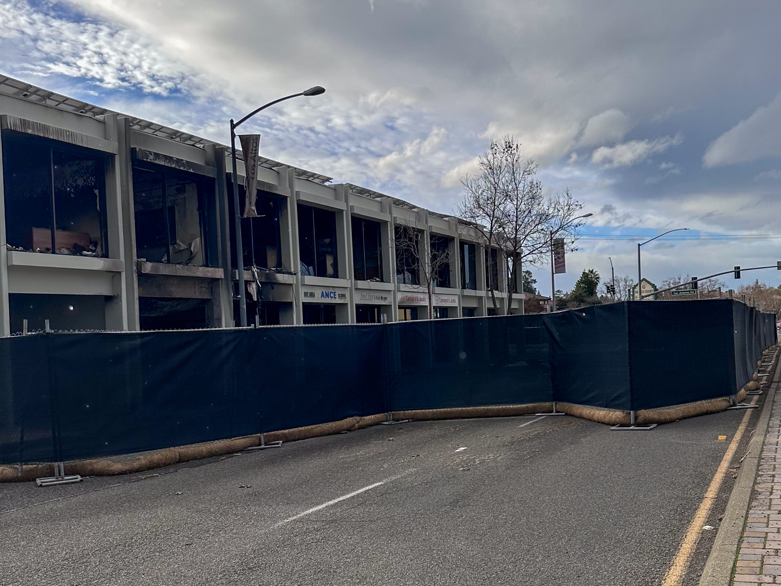 Update on demolition plans for 4600 El Camino Real