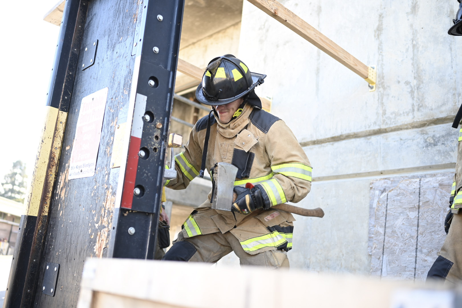 Now Hiring: Firefighter/Engineer